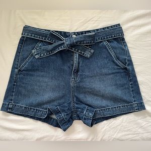 GAP 3.5 inch jean shorts, size 12